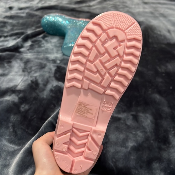 Blue sparkly rain boots - Picture 2 of 4